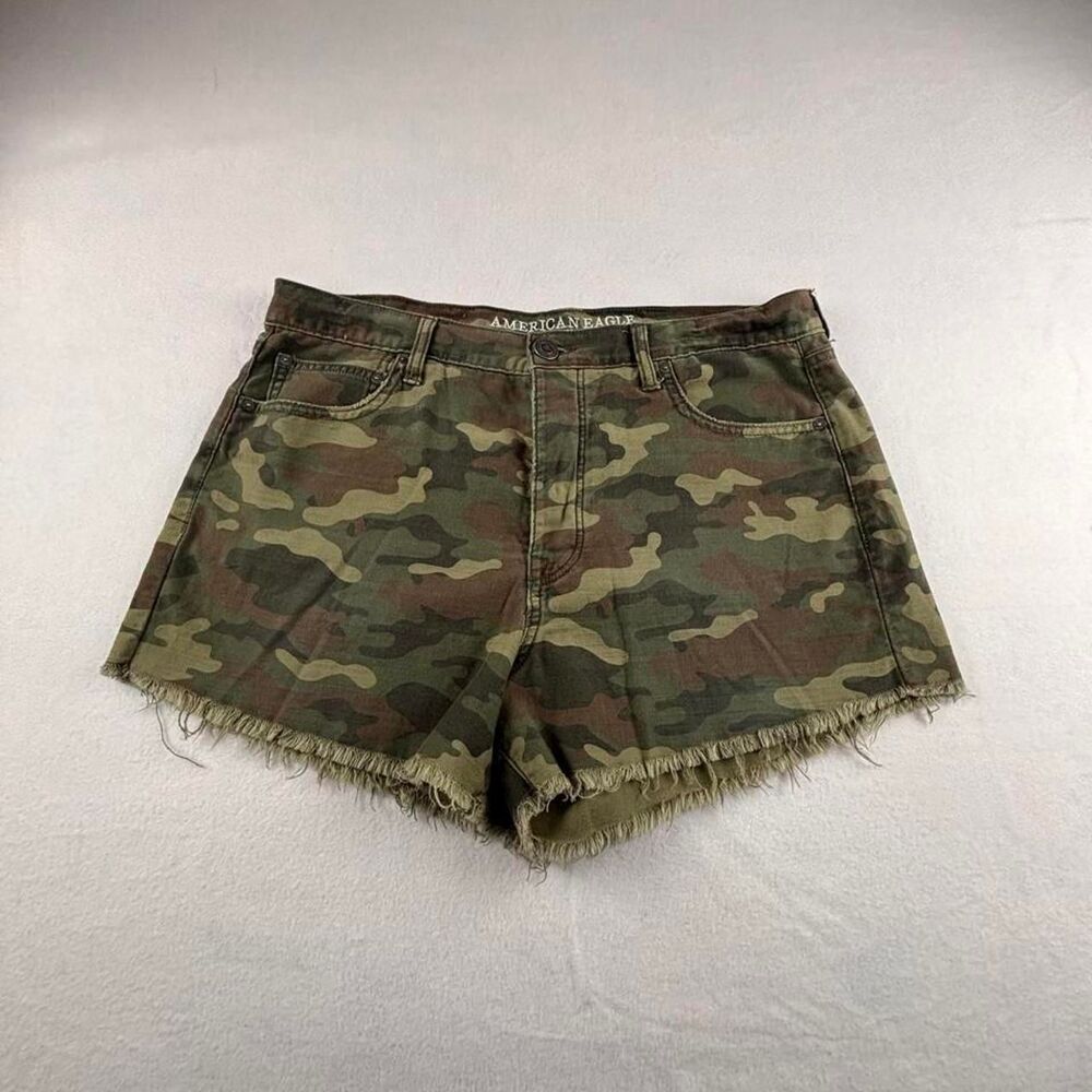 American Eagle Vintage Hi Rise Festival Camo Shorts Womens 14 Frayed Hem